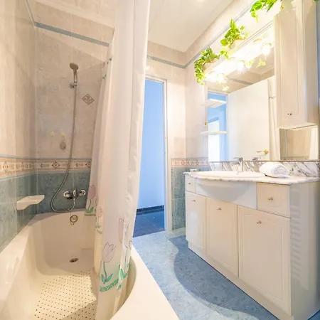 Homeholidaysrentals Himalaia - Costa Barcelona *